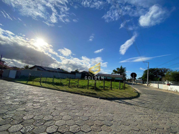 Terreno à Venda, 557 m² em Praça - Tijucas