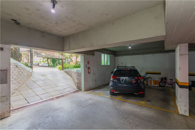 Imagem Imóvel com 2 Quartos à Venda, em Rio Branco - Porto Alegre Imagem Imóvel com 2 Quartos à Venda, em Rio Branco - Porto Alegre