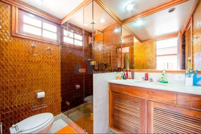 Imagem Casa com 4 Quartos à Venda, 182 m² em Alto - Teresópolis