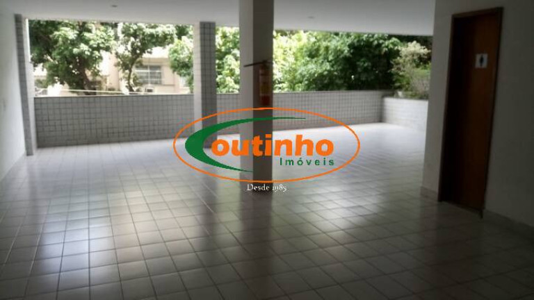 Imagem Apartamento com 4 Quartos à Venda, 126 m² em Tijuca - Rio De Janeiro Imagem Apartamento com 4 Quartos à Venda, 126 m² em Tijuca - Rio De Janeiro