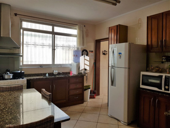 Imagem Apartamento com 3 Quartos à Venda, 130 m² em Passo D'areia - Santa Maria