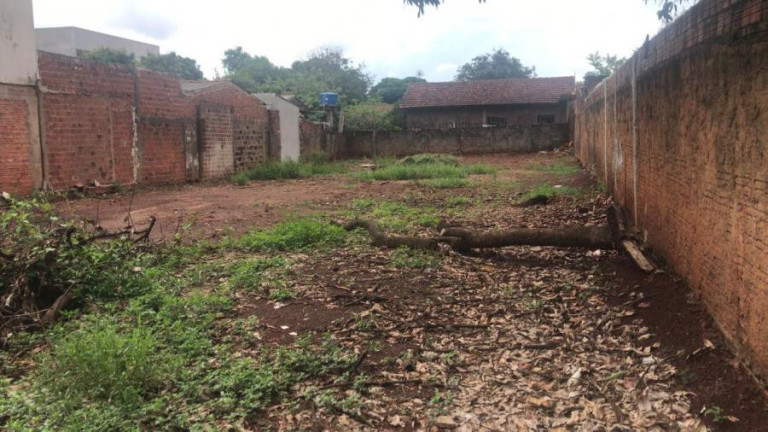 Terreno à Venda, 533 m² em Centro - Sarandi
