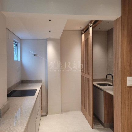 Imagem Apartamento com 3 Quartos à Venda, 145 m² em Centro - Balneário Camboriú Imagem Apartamento com 3 Quartos à Venda, 145 m² em Centro - Balneário Camboriú