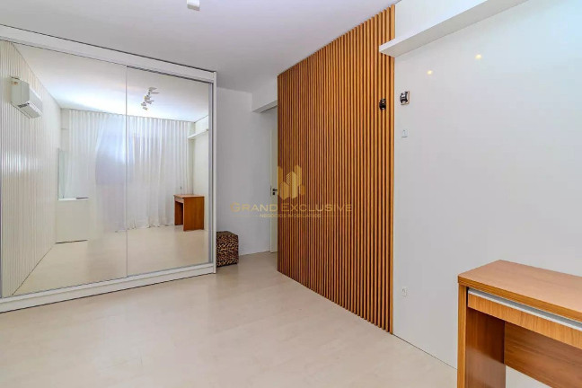 Imagem Apartamento com 2 Quartos à Venda, 70 m² em Pioneiros - Balneário Camboriú Imagem Apartamento com 2 Quartos à Venda, 70 m² em Pioneiros - Balneário Camboriú