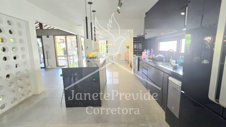 Imagem Casa de Condomínio com 4 Quartos à Venda, 252 m² em Alphaville - Santana De Parnaíba