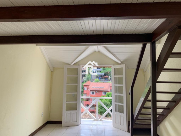 Imagem Casa de Condomínio com 3 Quartos à Venda, 900 m² em Santo Antônio - Niterói Imagem Casa de Condomínio com 3 Quartos à Venda, 900 m² em Santo Antônio - Niterói