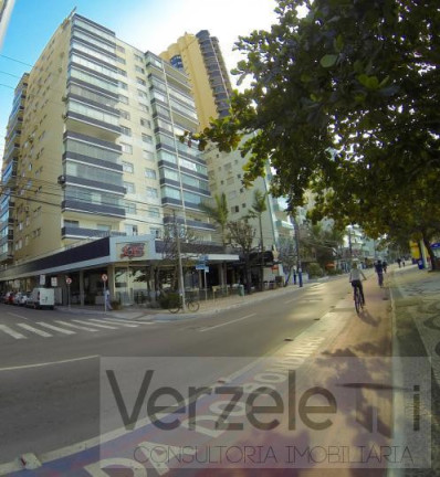 Imagem Apartamento com 4 Quartos para Temporada, 180 m² em Centro - Balneário Camboriú Imagem Apartamento com 4 Quartos para Temporada, 180 m² em Centro - Balneário Camboriú