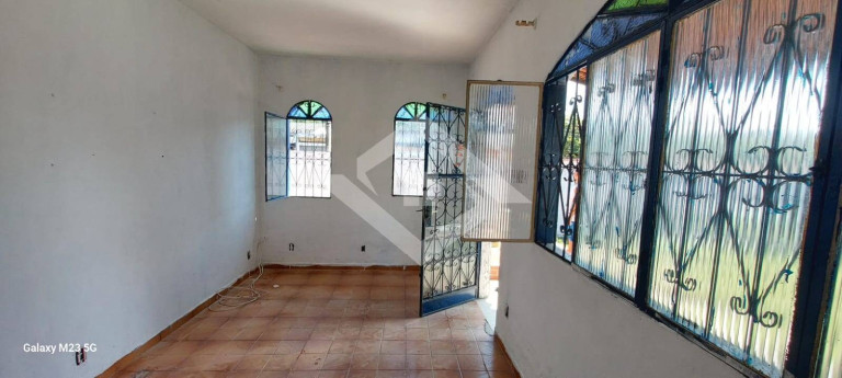 Imagem Casa com 2 Quartos à Venda, 84 m² em Sepetiba - Rio De Janeiro