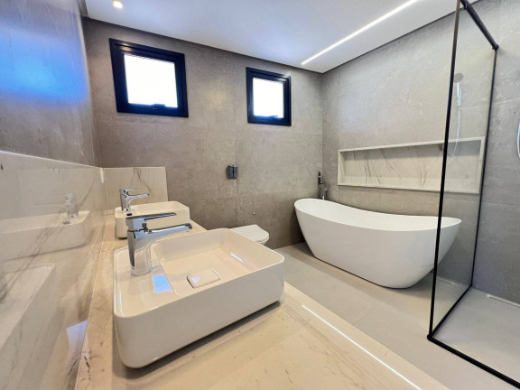 Imagem Casa com 4 Quartos à Venda, 314 m² em Jardins Bolonha - Senador Canedo Imagem Casa com 4 Quartos à Venda, 314 m² em Jardins Bolonha - Senador Canedo
