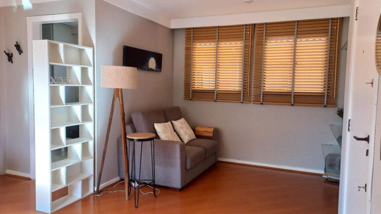 Imagem Apartamento com 3 Quartos para Alugar, 82 m² em Mercês - Curitiba