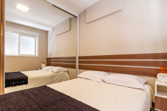 Imagem Apartamento com 2 Quartos à Venda, 51 m² em Floresta - Porto Alegre