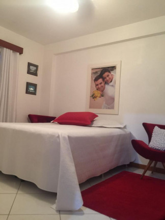 Imagem Casa com 3 Quartos à Venda, 409 m² em Serraria - São José