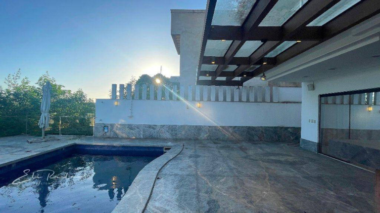 Imagem Casa com 4 Quartos à Venda, 350 m² em Riviera - Colatina