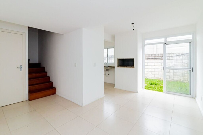 Imagem Casa com 4 Quartos à Venda, 173 m² em Jardim Itu - Porto Alegre Imagem Casa com 4 Quartos à Venda, 173 m² em Jardim Itu - Porto Alegre