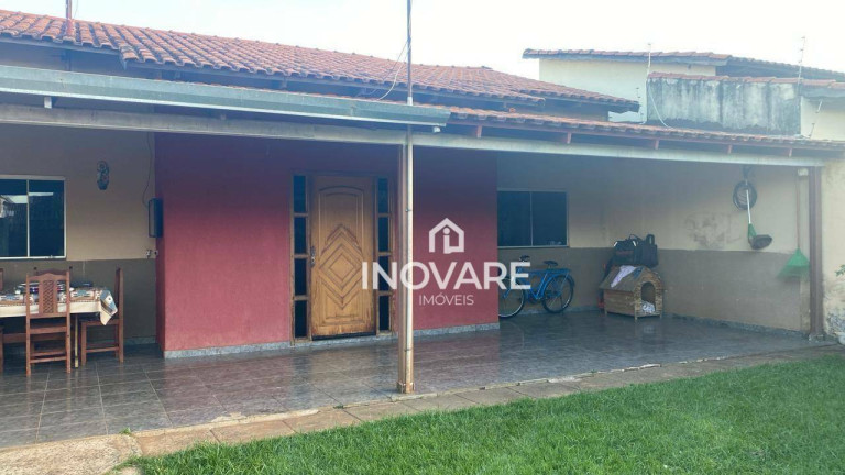 Imagem Casa com 4 Quartos à Venda, 200 m² em Setor Afonso Pena - Itumbiara Imagem Casa com 4 Quartos à Venda, 200 m² em Setor Afonso Pena - Itumbiara