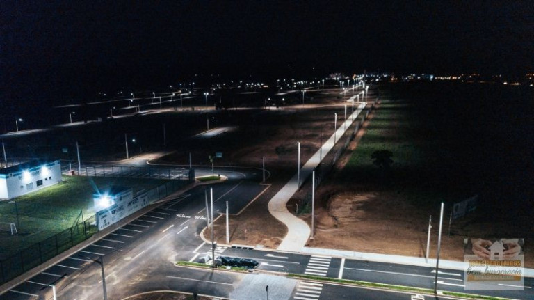 Imagem Imóvel à Venda, 500 m² em Setor Oeste - Caldas Novas Imagem Imóvel à Venda, 500 m² em Setor Oeste - Caldas Novas