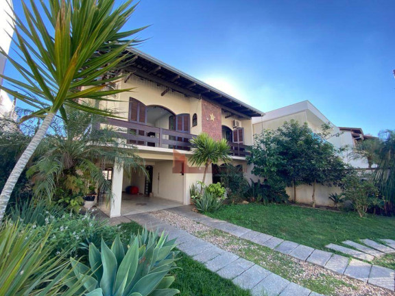 Casa com 4 Quartos à Venda, 232 m² em Ressacada - Itajaí