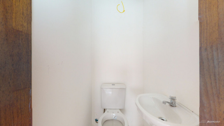 Imagem Imóvel com 2 Quartos à Venda, em Hípica - Porto Alegre Imagem Imóvel com 2 Quartos à Venda, em Hípica - Porto Alegre