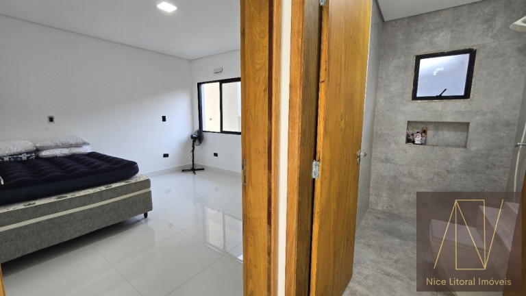 Imagem Sobrado com 4 Quartos à Venda, 300 m² em Massaguaçu - Caraguatatuba