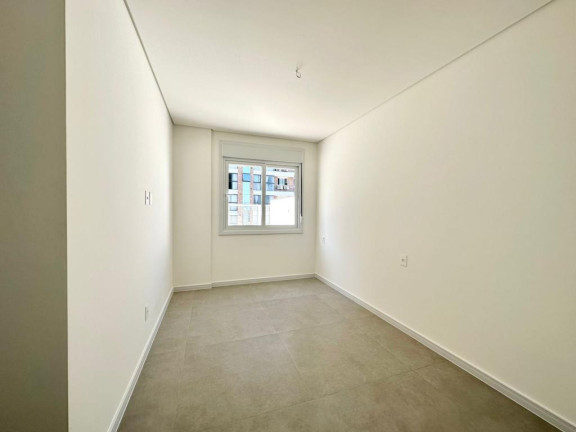 Imagem Casa com 4 Quartos à Venda, 246 m² em Navegantes - Capao Da Canoa