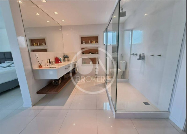 Imagem Casa com 4 Quartos à Venda, 390 m² em Vargem Grande - Rio De Janeiro