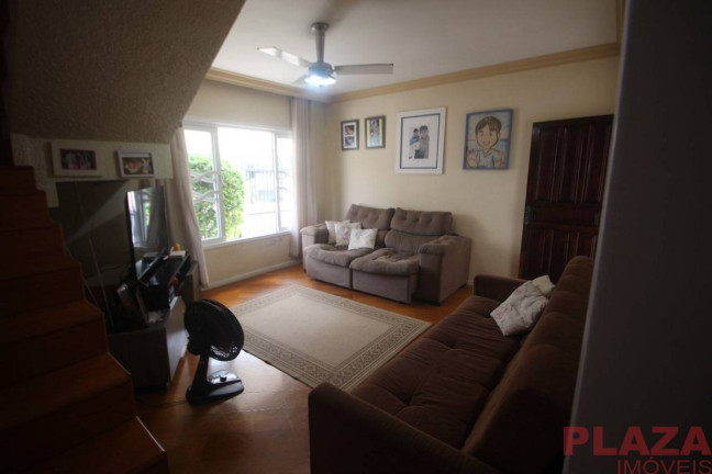 Imagem Casa com 9 Quartos à Venda, 260 m² em Centro - Balneário Camboriú