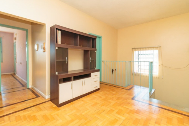 Imagem Casa com 3 Quartos à Venda, 195 m² em Santa Maria Goretti - Porto Alegre Imagem Casa com 3 Quartos à Venda, 195 m² em Santa Maria Goretti - Porto Alegre