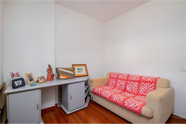 Imagem Imóvel com 2 Quartos à Venda, em Rio Branco - Porto Alegre Imagem Imóvel com 2 Quartos à Venda, em Rio Branco - Porto Alegre