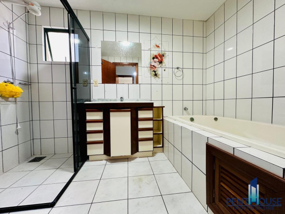 Imagem Apartamento com 3 Quartos à Venda, 156 m² em Centro - Balneário Camboriú Imagem Apartamento com 3 Quartos à Venda, 156 m² em Centro - Balneário Camboriú