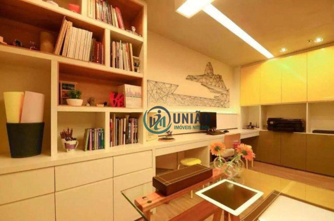 Sala Comercial à Venda, 27 m² em Centro - Niterói