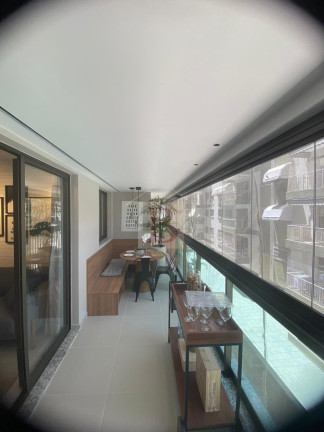 Imagem Imóvel com 2 Quartos à Venda, 72 m² em Icaraí - Niterói