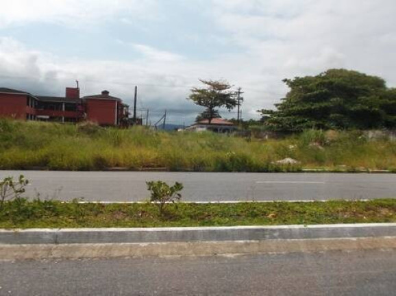 Terreno à Venda, 1.597 m² em Centro - Peruíbe