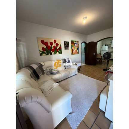 Imagem Casa com 3 Quartos para Alugar, em Centro - Balneário Camboriú Imagem Casa com 3 Quartos para Alugar, em Centro - Balneário Camboriú