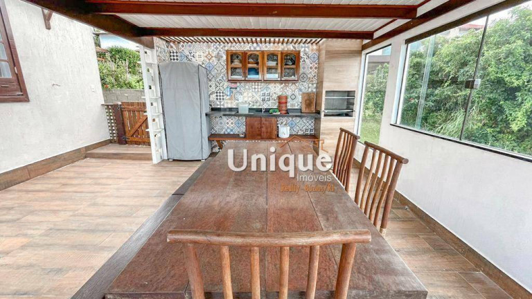 Imagem Casa com 4 Quartos à Venda, 250 m² em Arpoador Da Rasa - Armação Dos Búzios