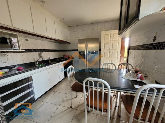 Imagem Apartamento com 4 Quartos à Venda, 330 m² em Centro - Vale Verde