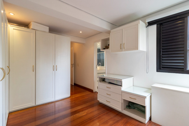 Imagem Apartamento com 3 Quartos à Venda, 190 m² em Aclimação - São Paulo