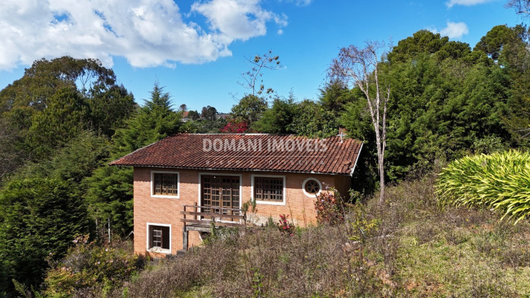 Imagem Casa com 1 Quarto à Venda, 120 m² em Região Do Alto Da Vila Inglesa - Campos Do Jordão Imagem Casa com 1 Quarto à Venda, 120 m² em Região Do Alto Da Vila Inglesa - Campos Do Jordão