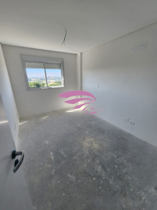 Imagem Imóvel com 3 Quartos à Venda, 197 m² em Bacacheri - Curitiba Imagem Imóvel com 3 Quartos à Venda, 197 m² em Bacacheri - Curitiba