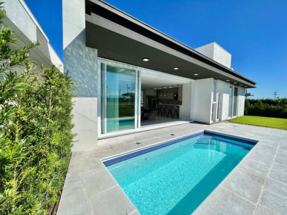 Imagem Casa com 4 Quartos à Venda, 240 m² em -- - Xangri-la Imagem Casa com 4 Quartos à Venda, 240 m² em -- - Xangri-la