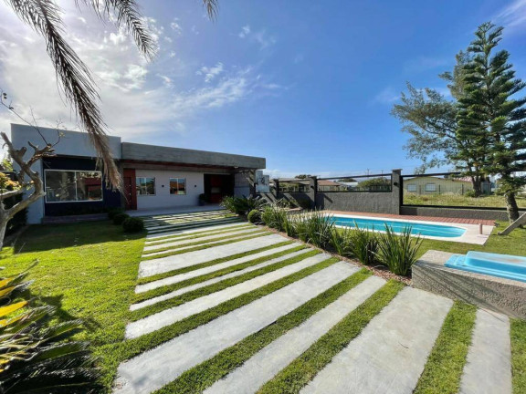 Imagem Casa com 3 Quartos à Venda, em Atlântida Sul - Osório Imagem Casa com 3 Quartos à Venda, em Atlântida Sul - Osório