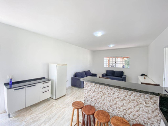 Imagem Casa com 3 Quartos à Venda, 870 m² em Maracanã - Atibaia