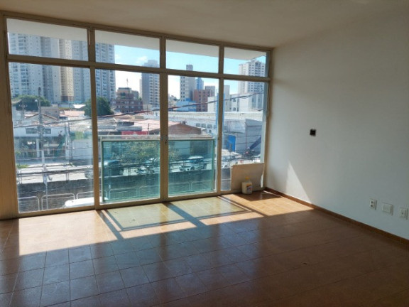 Sala Comercial à Venda ou Temporada, 15 m² em Vianelo - Jundiaí