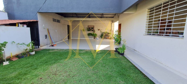 Imagem Chácara com 4 Quartos à Venda, 1.500 m² em Caratinga