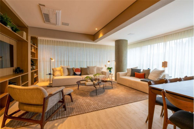 Apartamento com 3 Quartos à Venda, 153 m² em Moema - São Paulo