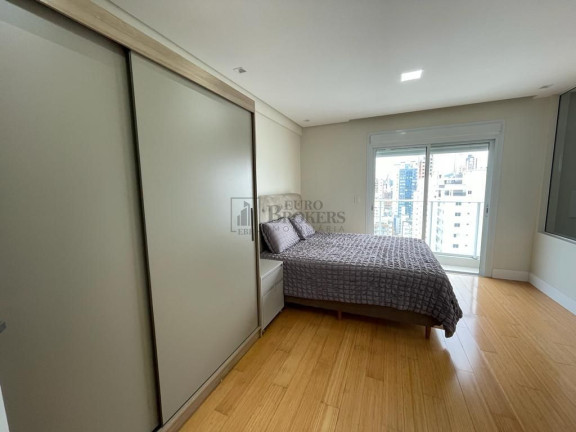 Imagem Apartamento com 3 Quartos à Venda, 130 m² em Centro - Balneário Camboriú Imagem Apartamento com 3 Quartos à Venda, 130 m² em Centro - Balneário Camboriú