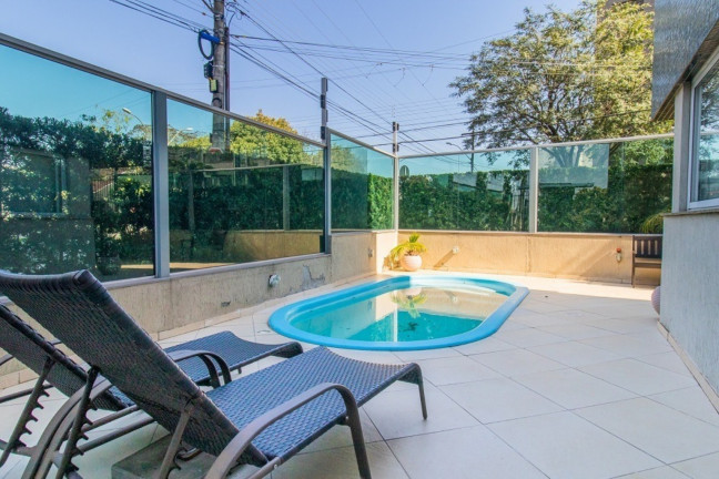 Imagem Imóvel com 2 Quartos à Venda, 65 m² em Jardim Planalto - Porto Alegre Imagem Imóvel com 2 Quartos à Venda, 65 m² em Jardim Planalto - Porto Alegre