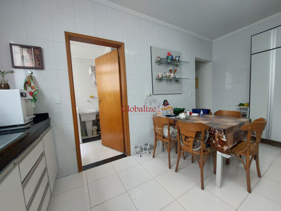 Imagem Casa com 6 Quartos à Venda, 212 m² em Aparecida - Santos