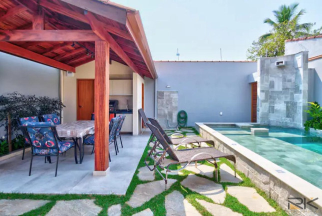 Imagem Casa com 3 Quartos à Venda, 185 m² em Itaguá - Ubatuba