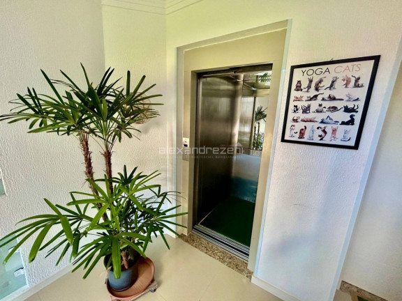 Imagem Cobertura com 3 Quartos à Venda, 285 m² em Bombas - Bombinhas