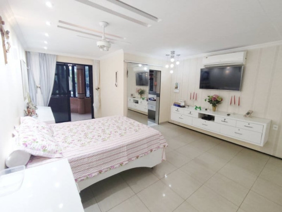 Imagem Casa com 9 Quartos à Venda, 960 m² em Centro - Fortaleza Imagem Casa com 9 Quartos à Venda, 960 m² em Centro - Fortaleza